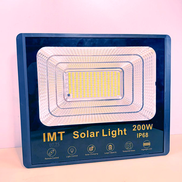 đèn năng lượng mặt trời 200W